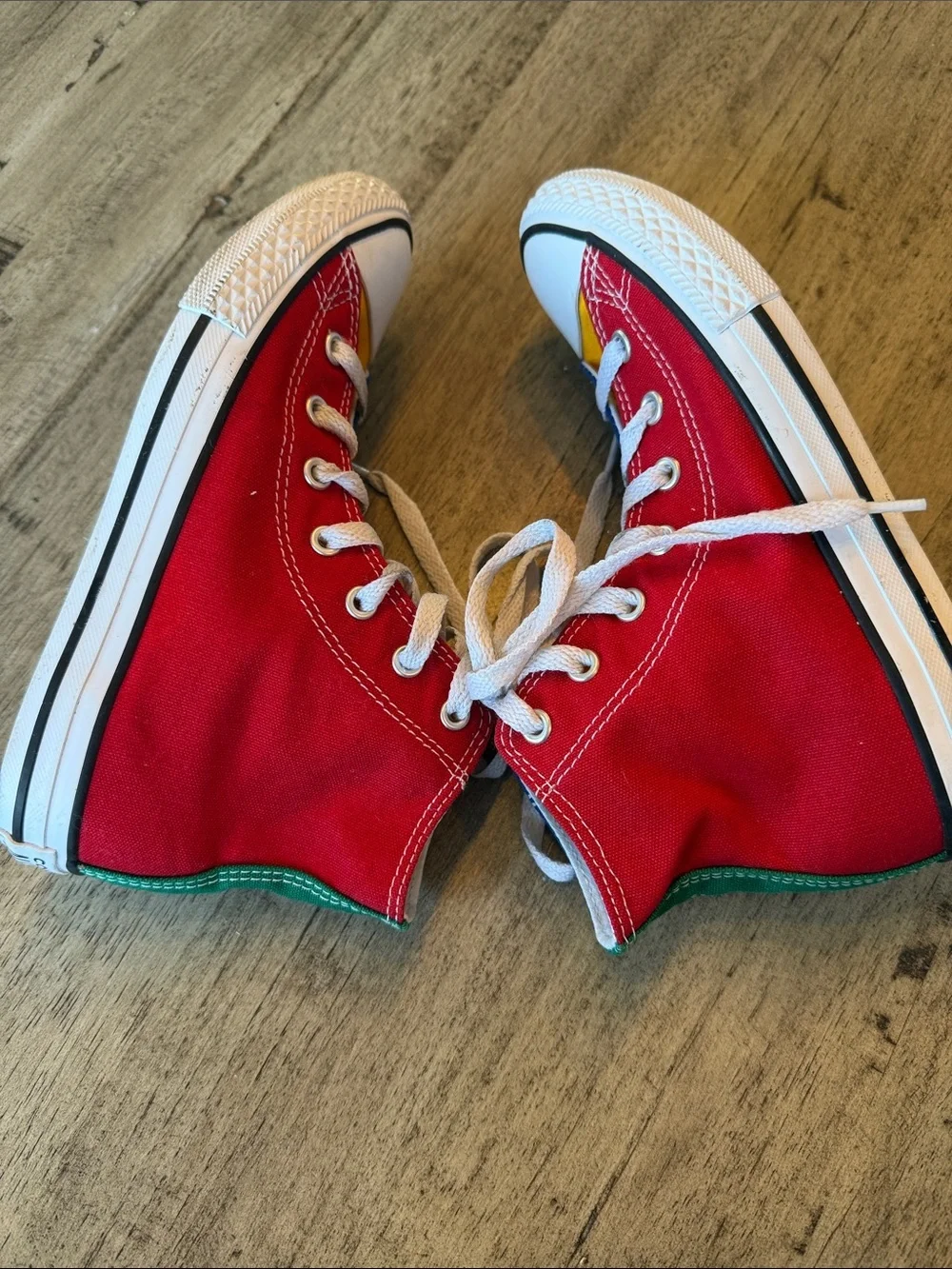 Converse Sneakers, Kids Size 3 High-Top Sneakers